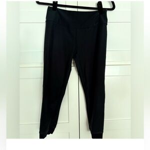 Nike dry fit one legend pant size M